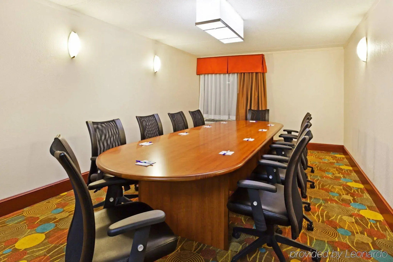 Holiday Inn Express & Suites Greensboro-(I-40 Wendover) by IHG