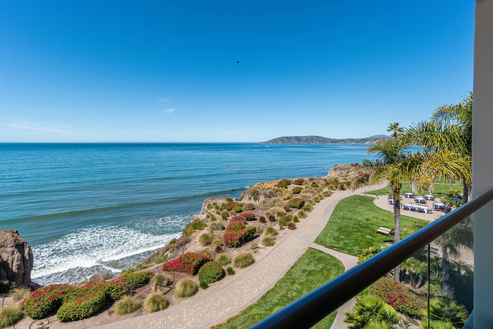 Dolphin Bay Resort & Spa