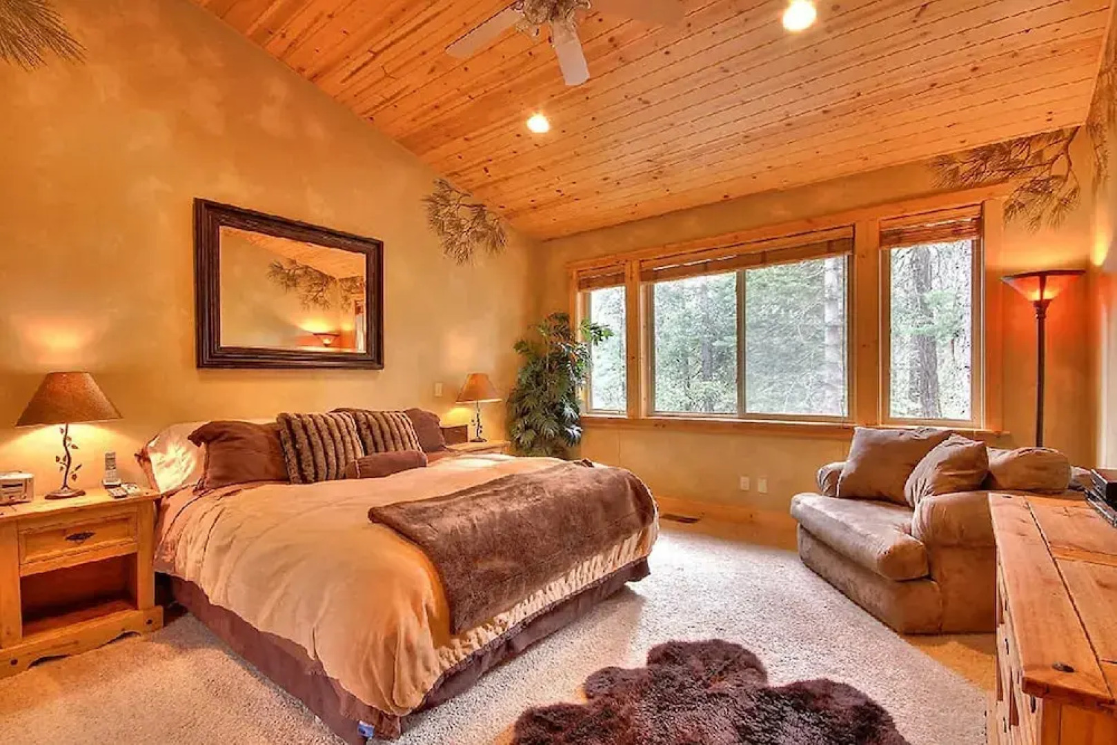 The River Rock Lodge Home 4 Bedrooms 3 Bathrooms Home