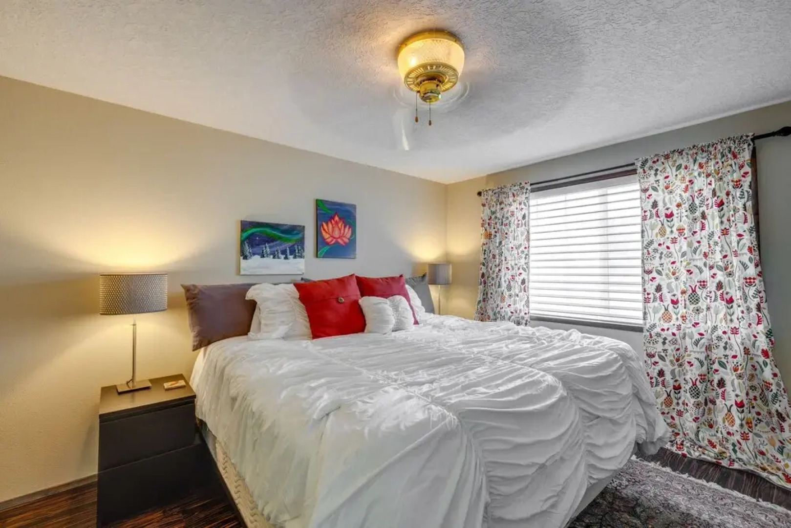 Pet-friendly Ocean Park Rental w/ Outdoor Fire Pit