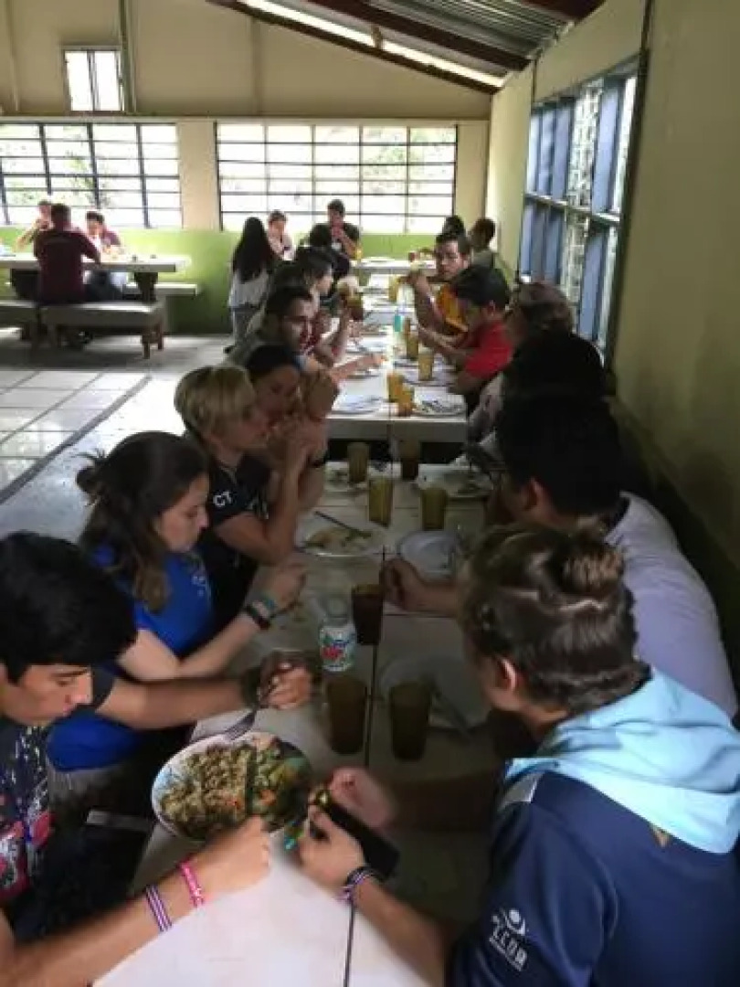 Campamento & Hostel Cafeaventura