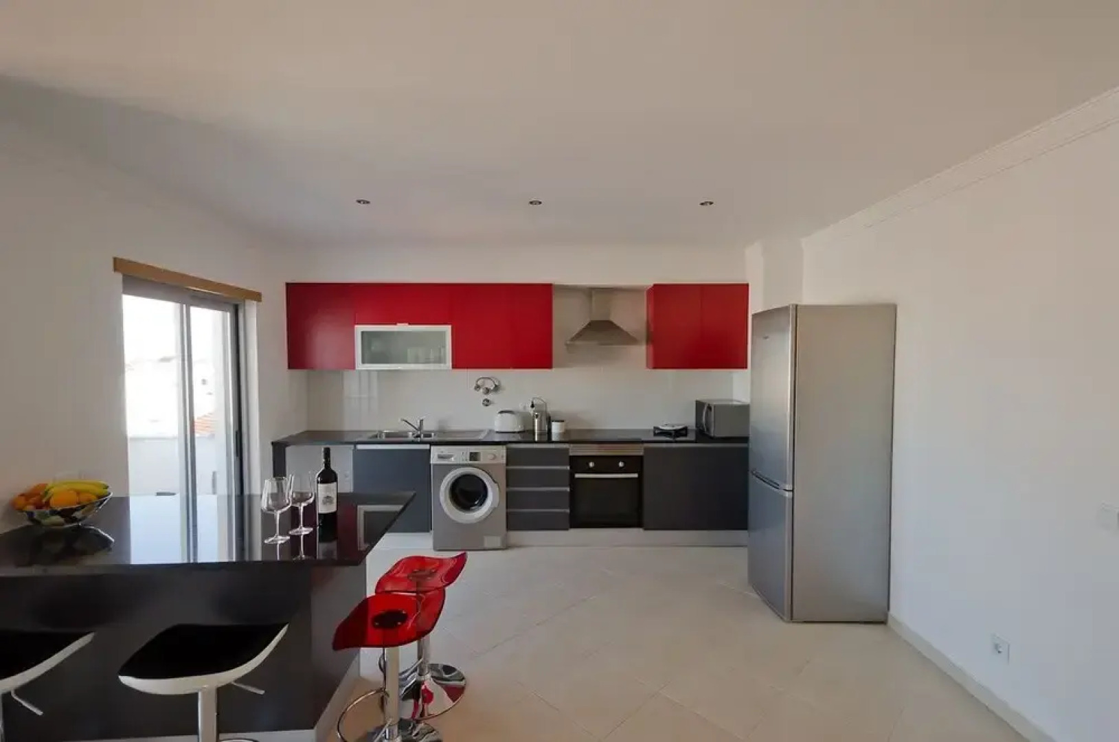 Modern 2 Bed Apartment 5km Carvoeiro