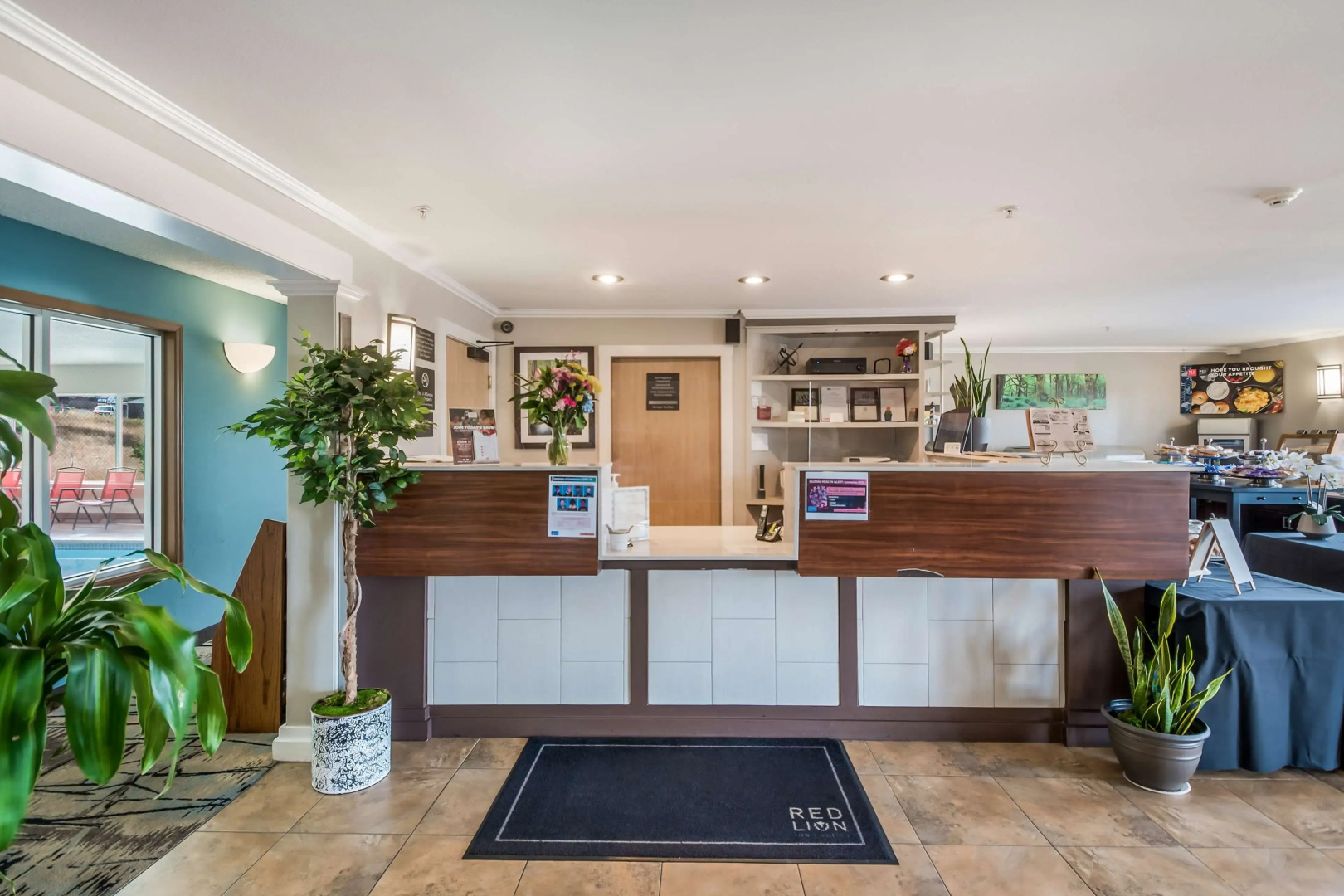 Red Lion Inn & Suites Sequim