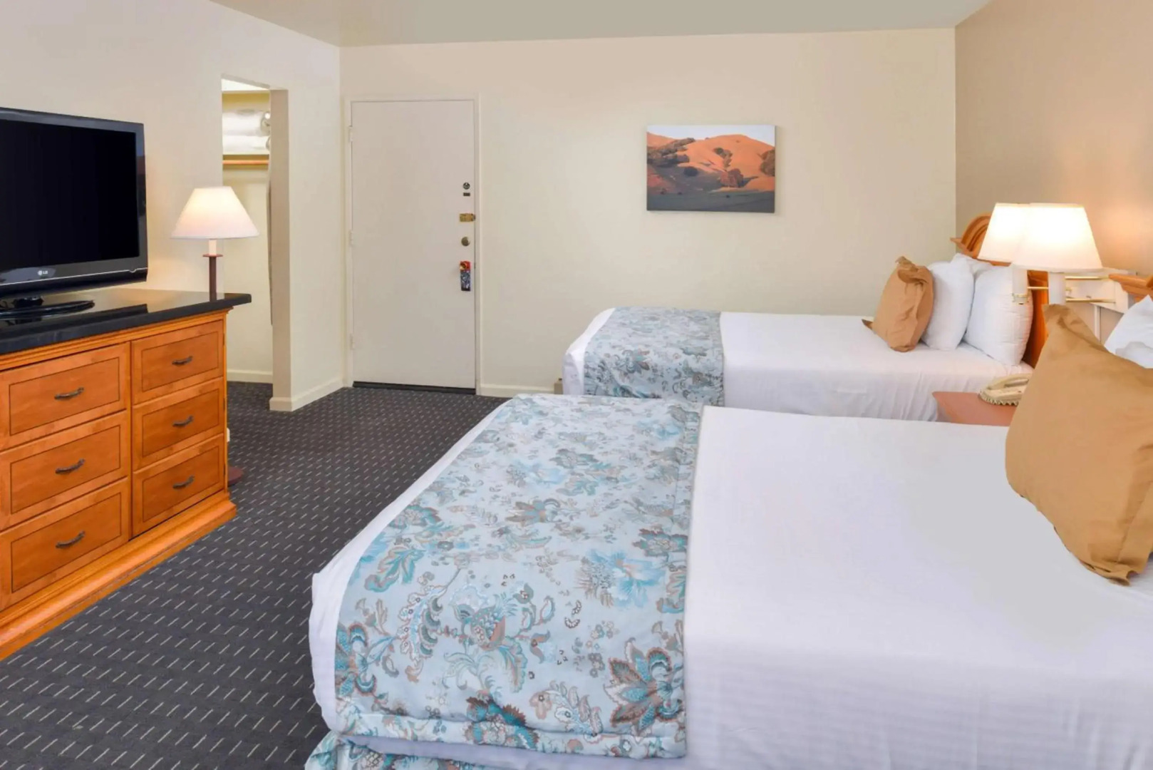 Svendsgaard's Danish Lodge Americas Best Value Inn