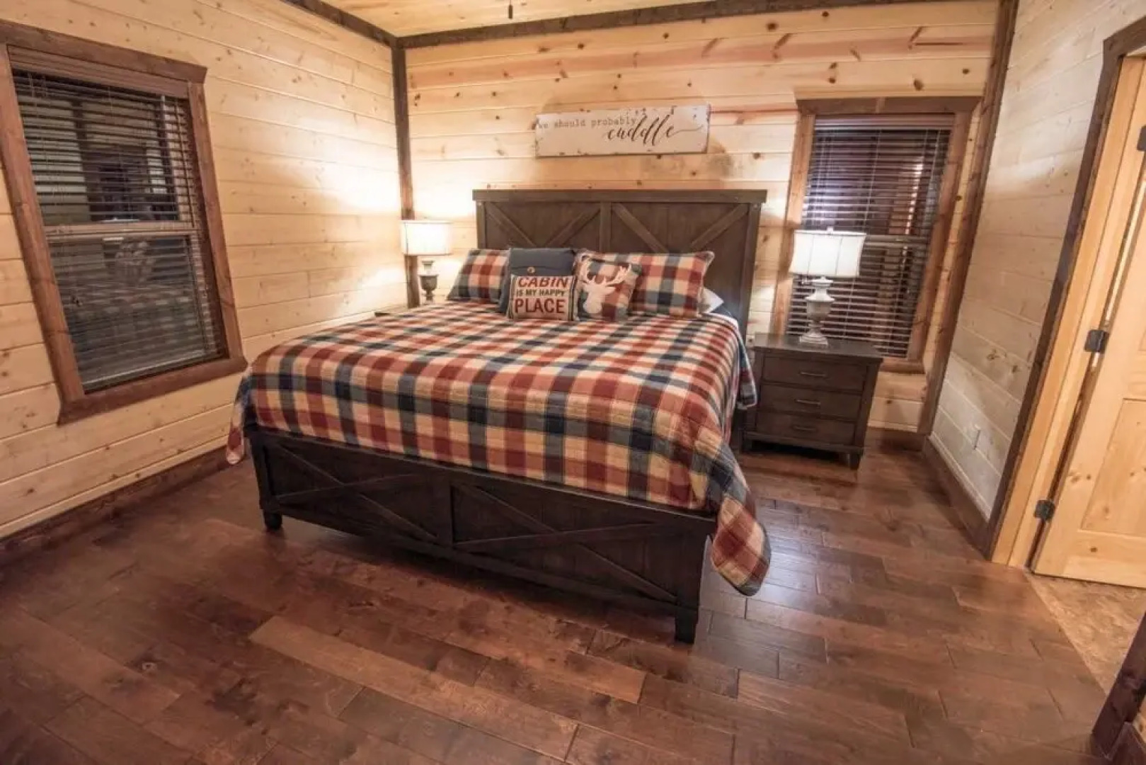 Simmer Down Lodge - 5 Br Cabin