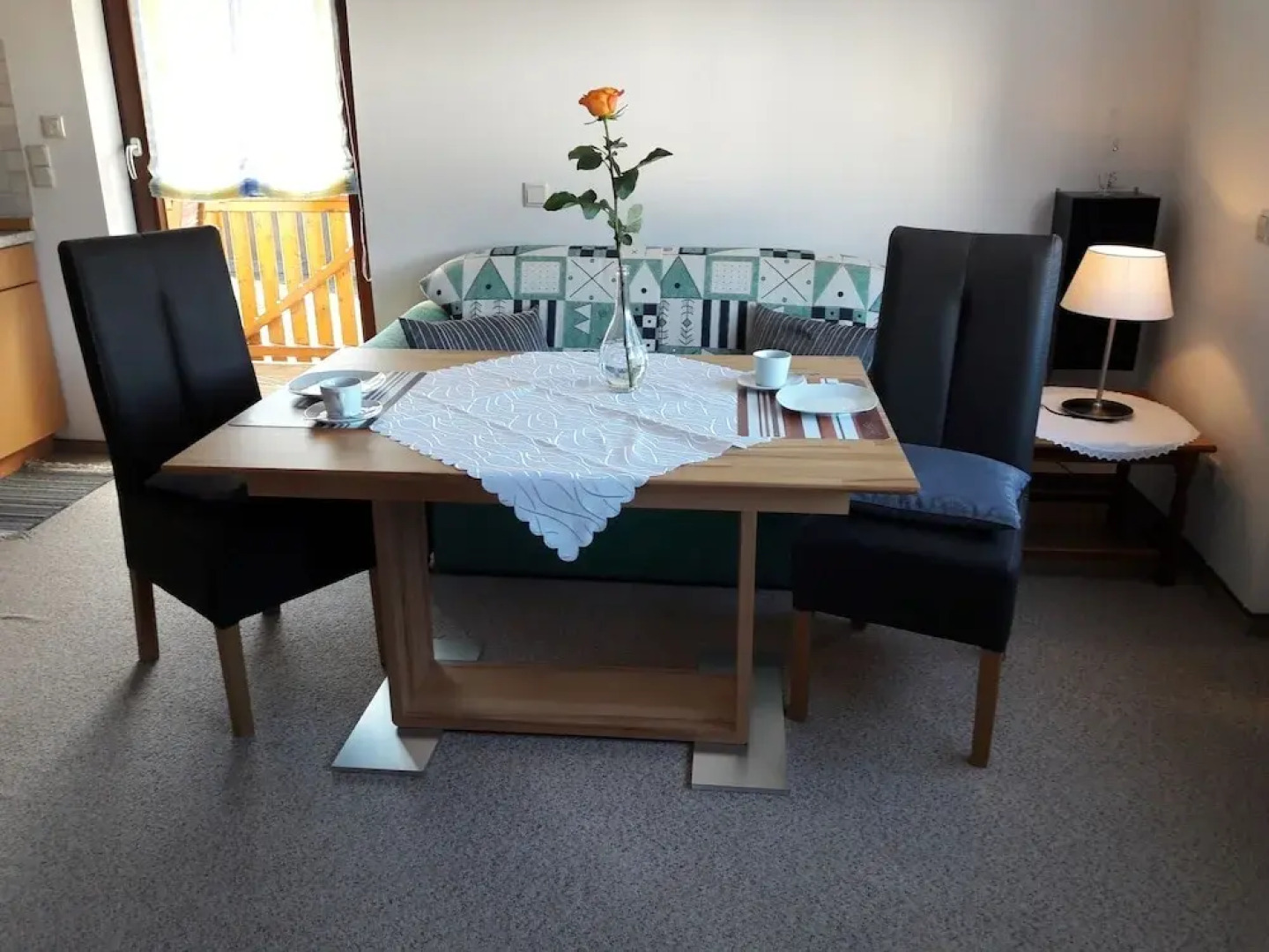 Charming Apartment in Daun Near Lake