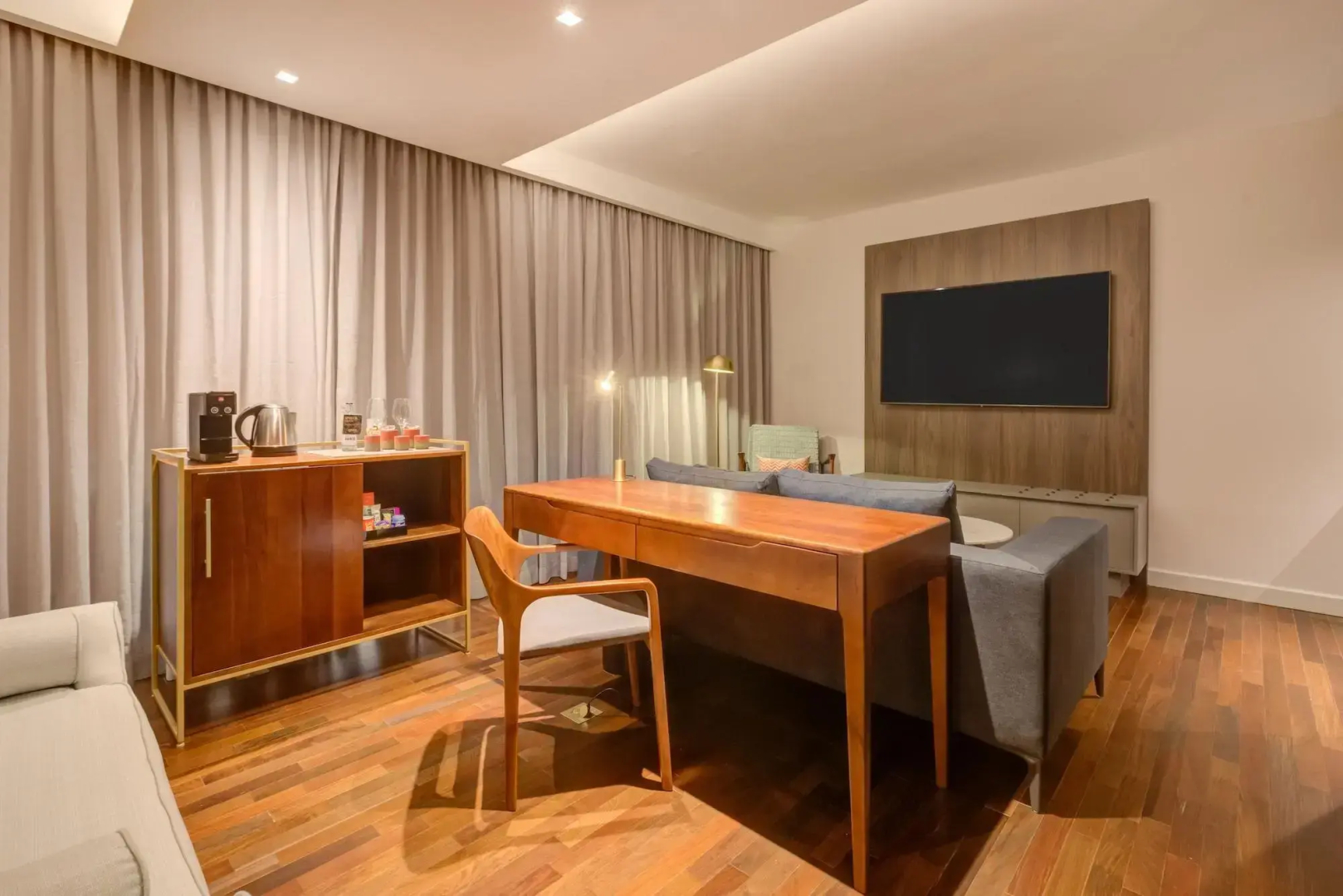 Qoya Hotel Sao Paulo Curio Collection By Hilton