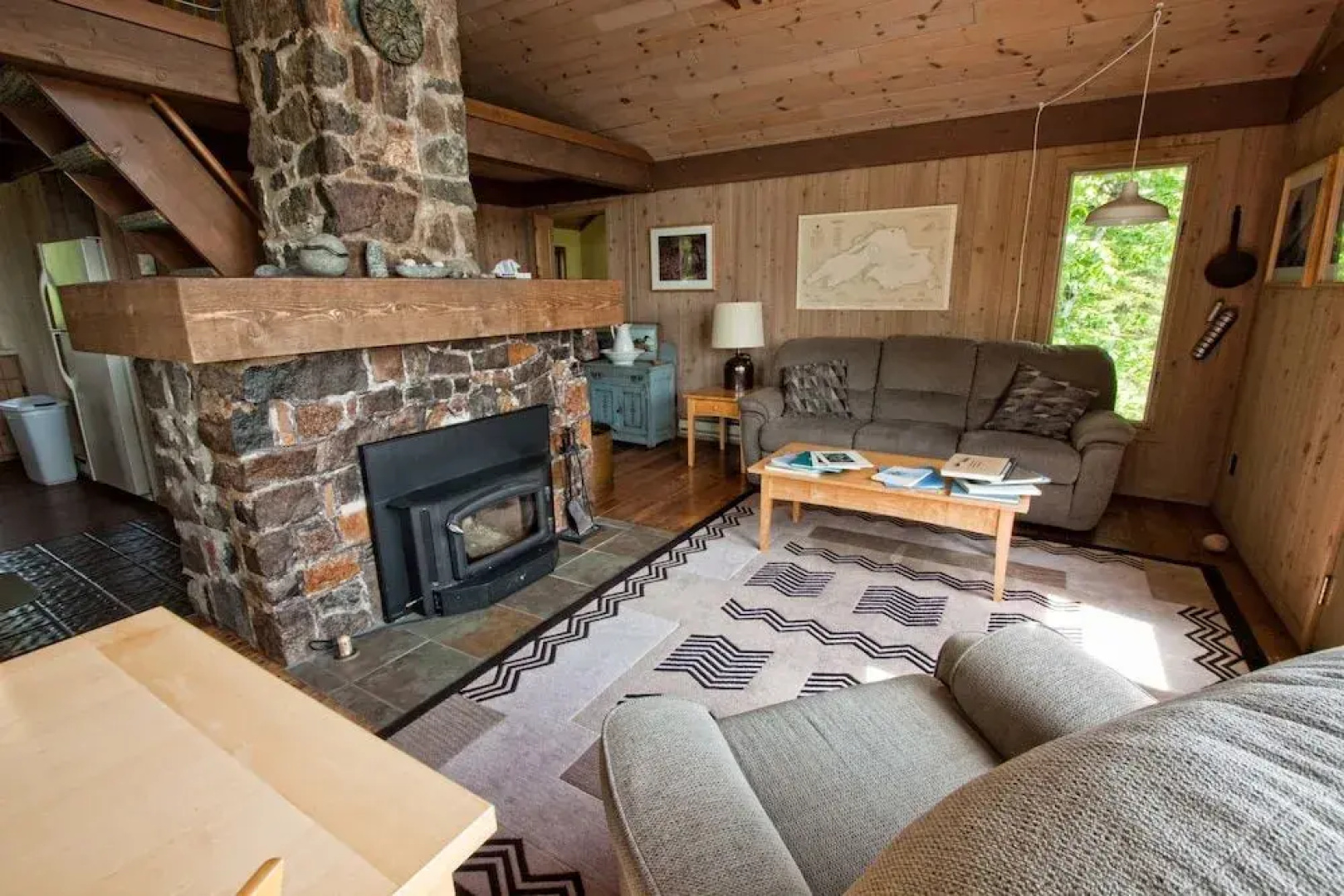 Cove Point Lodge