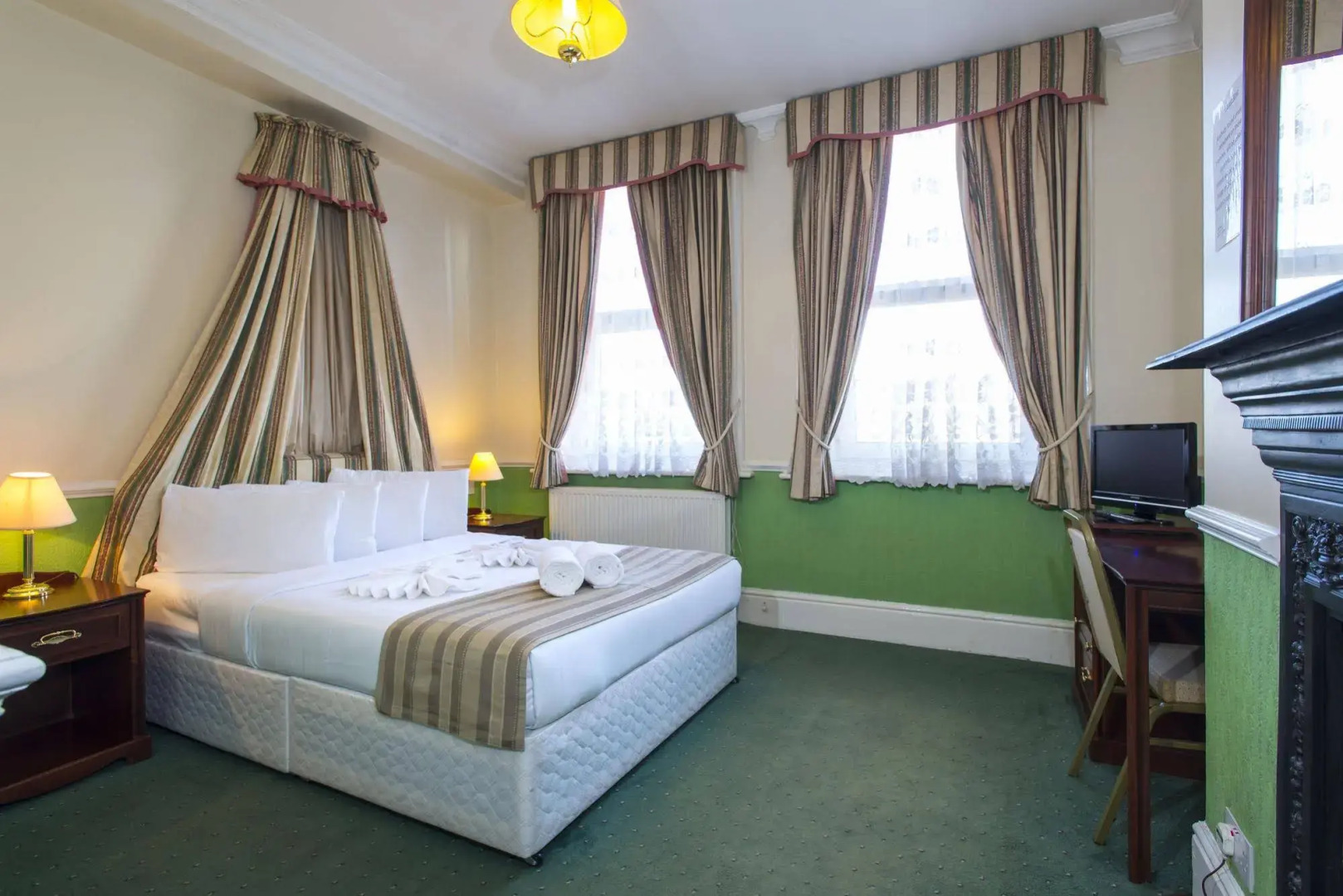 Hampton Court Palace Hotel