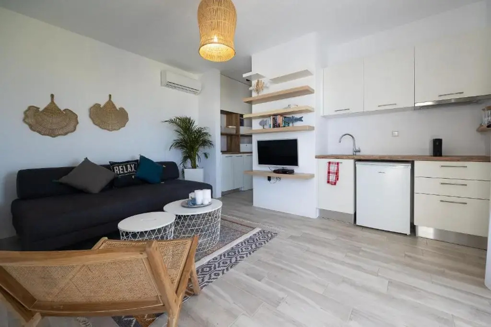 The Nine Graces - Agia Anna