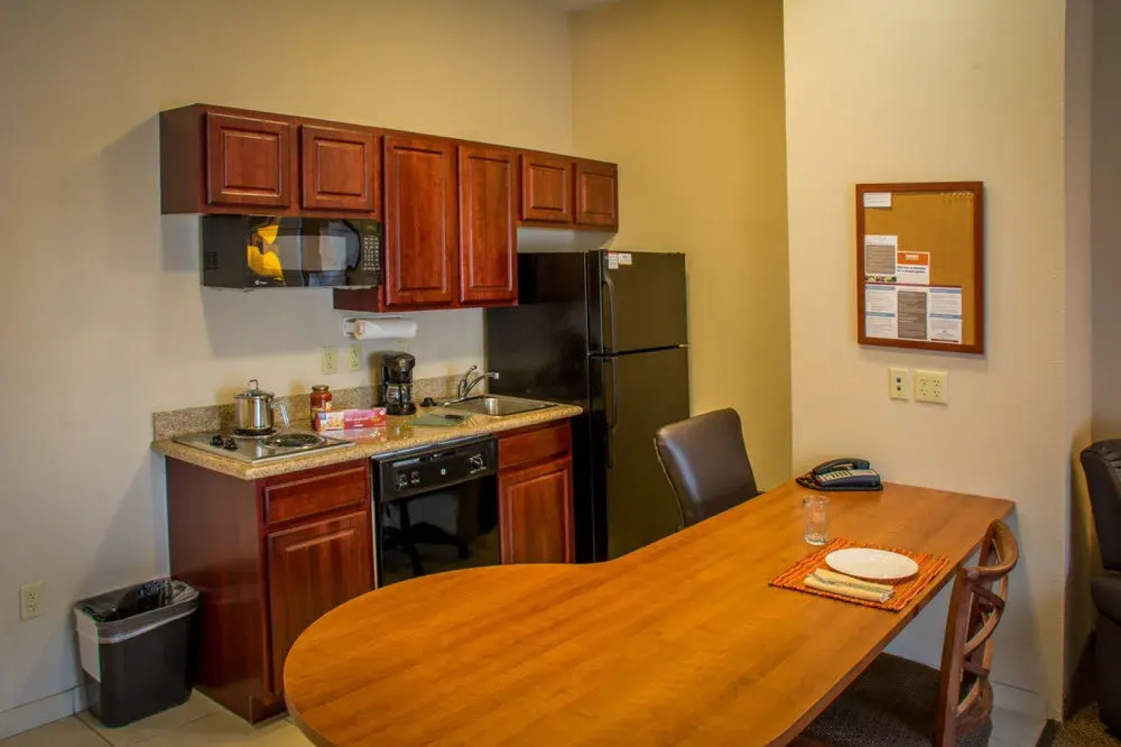 Candlewood Suites South Bend Airport