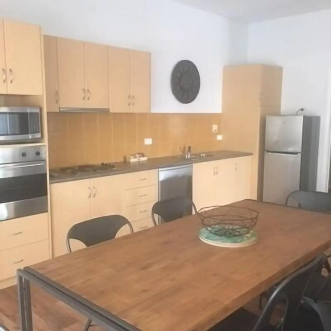 Penguin Seaside Motel