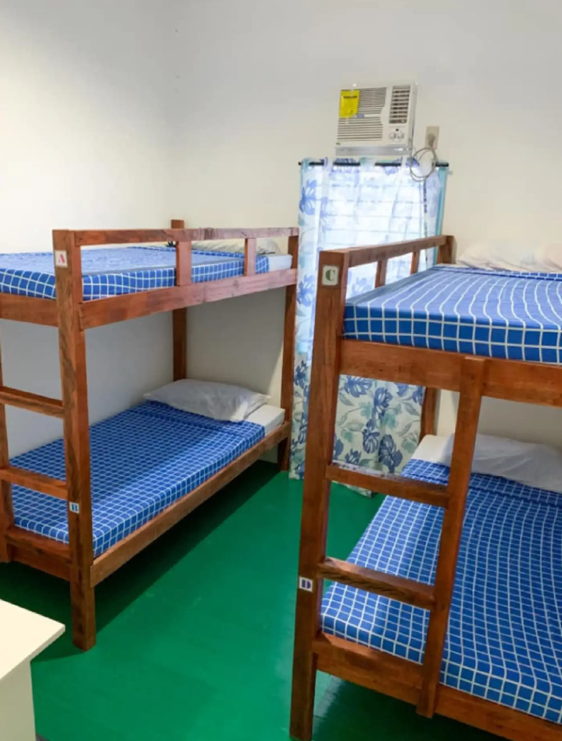 RedDoorz Hostel @ Popoy's Backpackers Mati