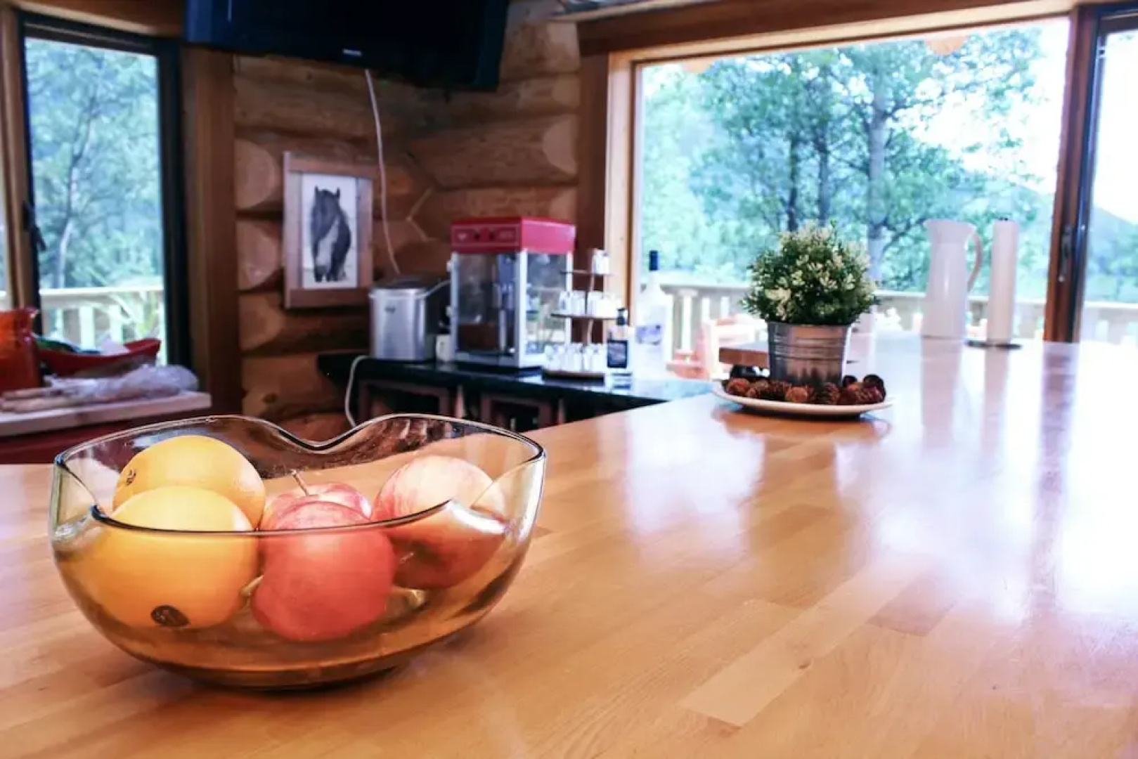 Rock Lake Lodge