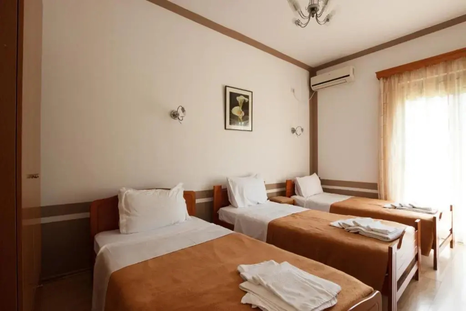 Autogrill, Hotel & Restaurant