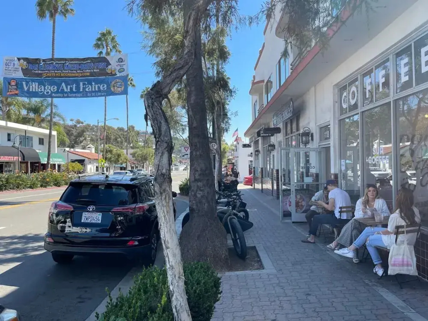 Walk to Beach - King Apt In 1 Area - AB