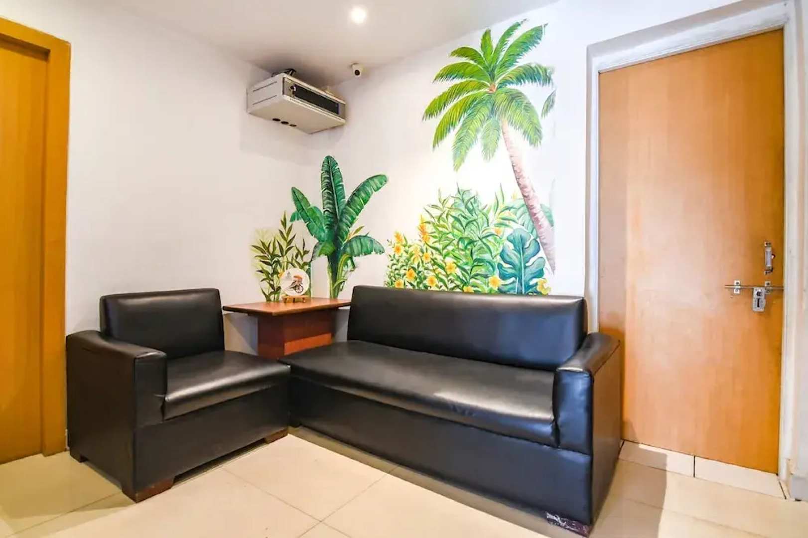 Transit Express By OYO Rooms