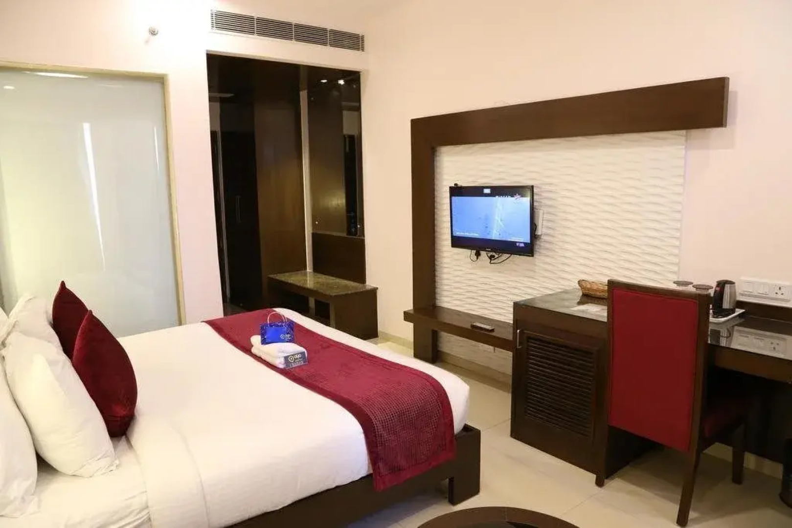 OYO Premium IVY Hospital