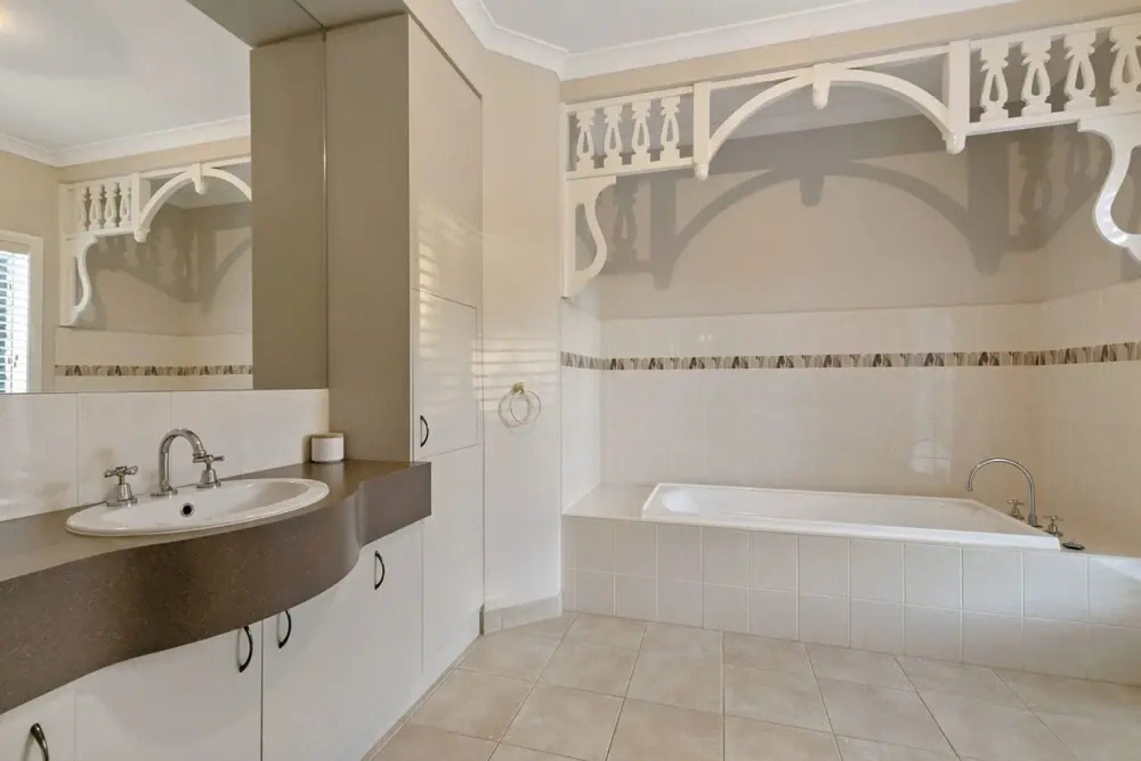 Waterview Estate - Free Wifi, Amazing Ocean Views