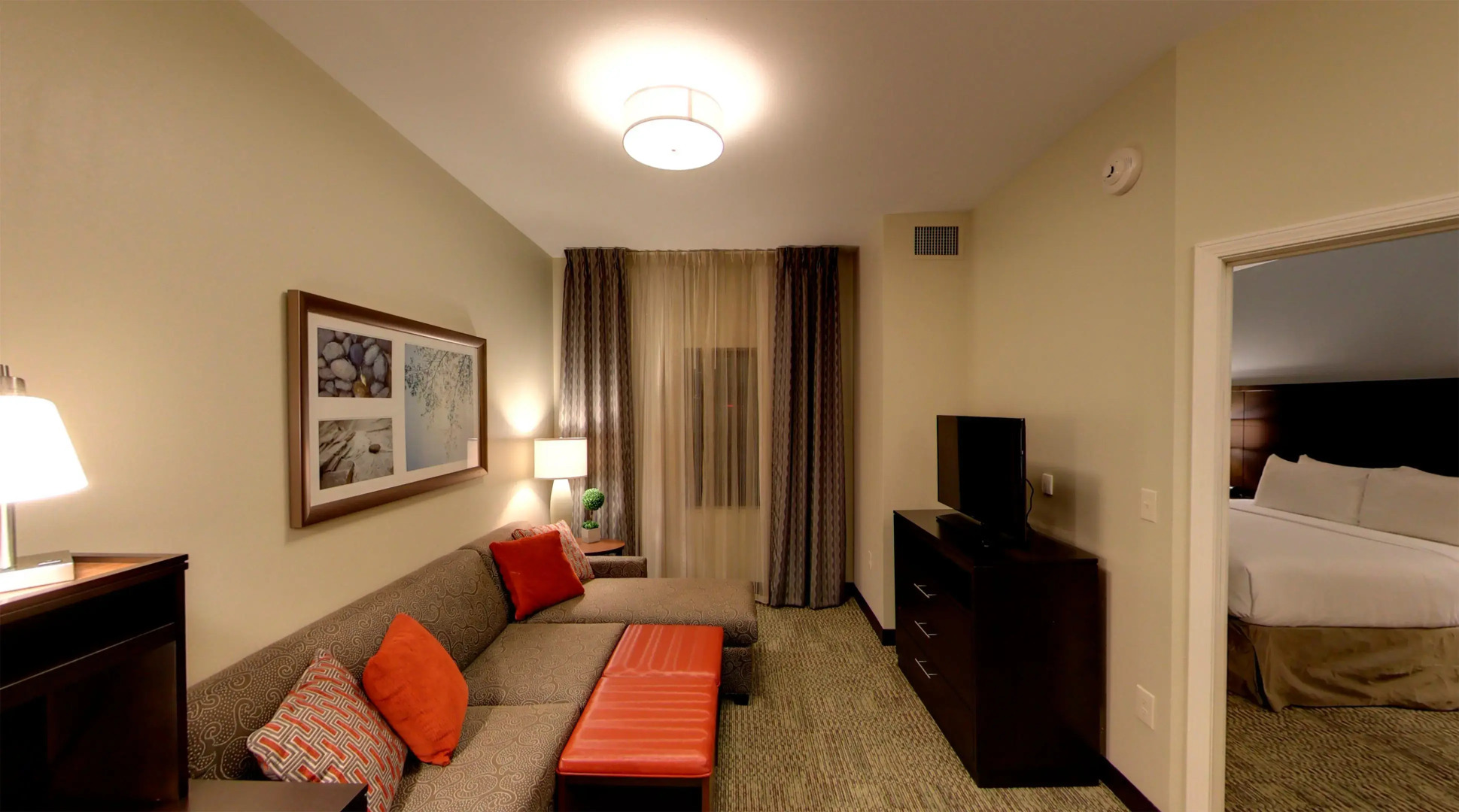 Staybridge Suites Ann Arbor- Univ of Michigan by IHG