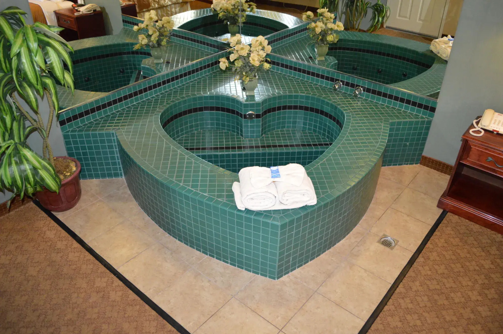 Dynasty Suites Redlands