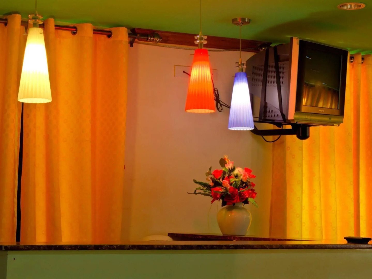 Sea Jewel Beach Resort Puerto Galera