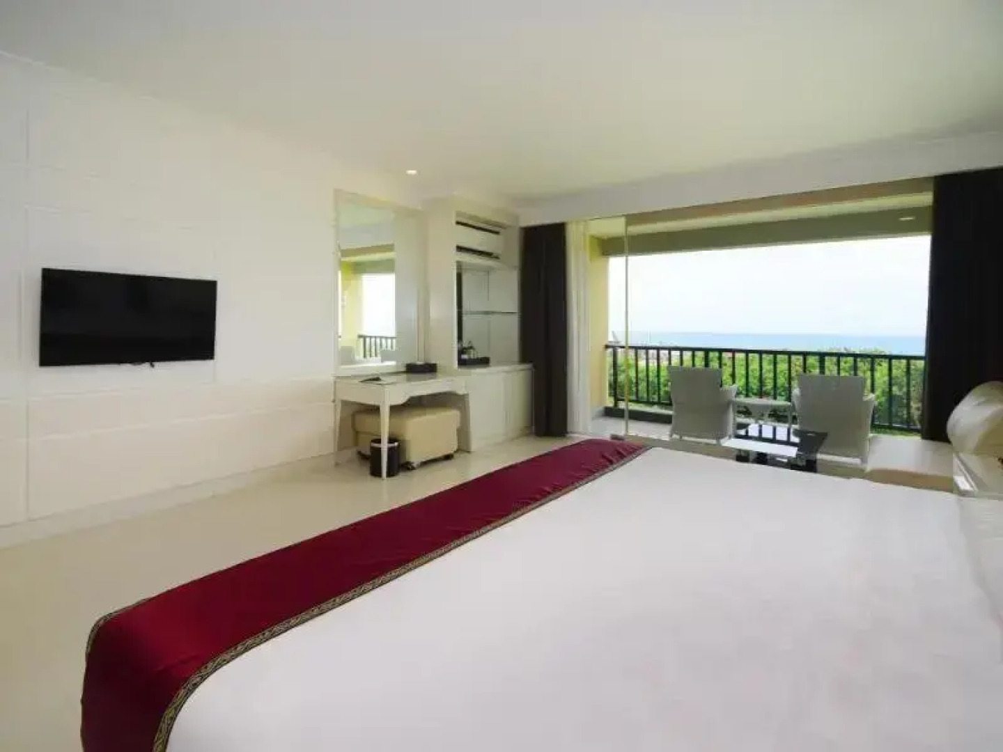 Dreamland Paradise Hotel