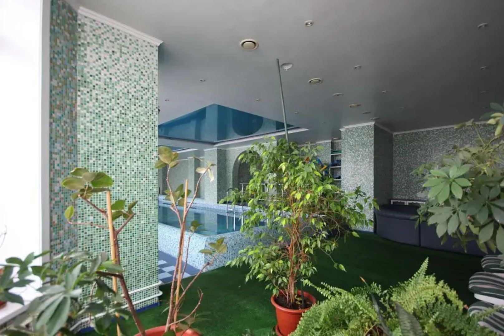 Надежда и К