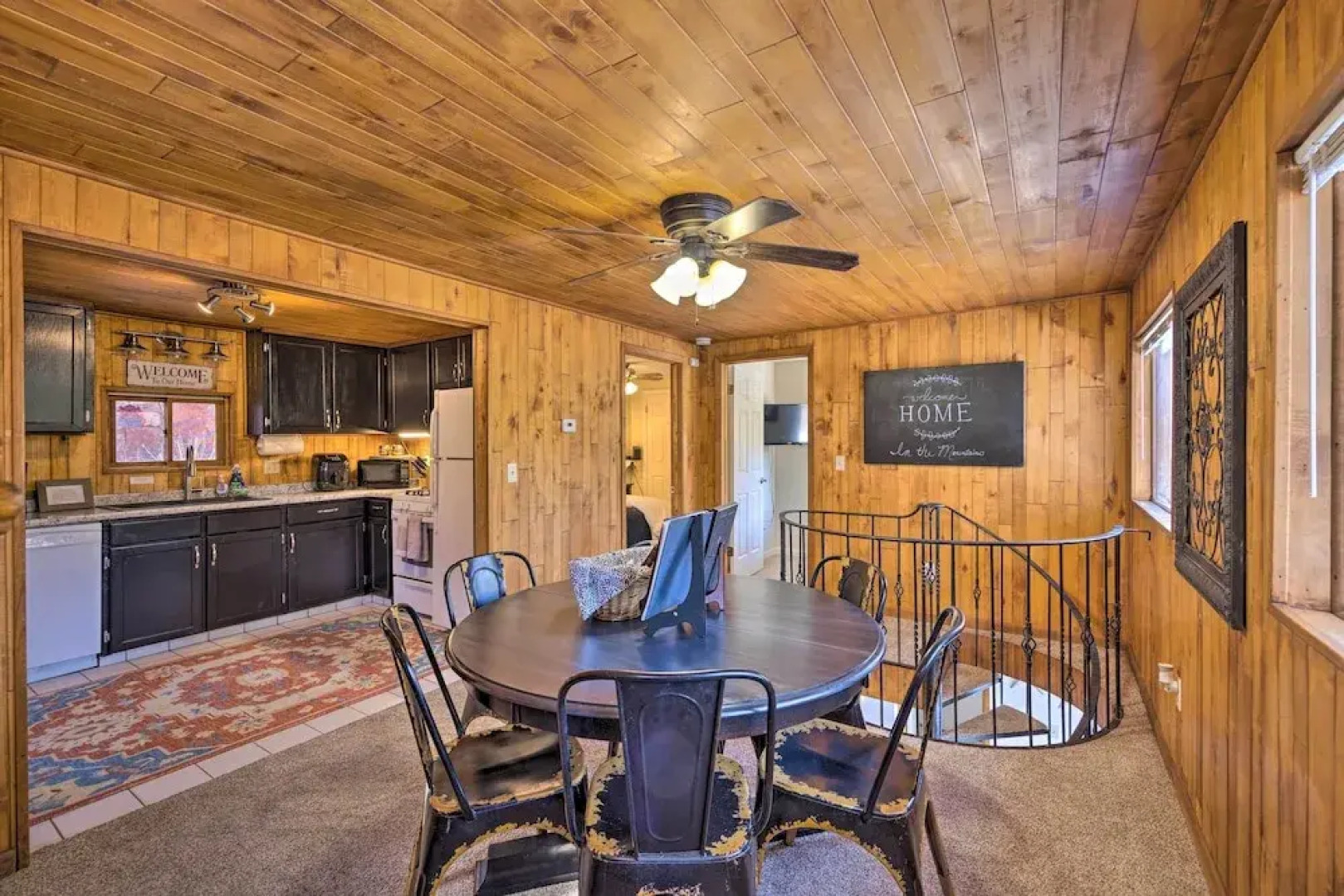Cozy CO Rocky Mountain Retreat Near Pikes Peak!