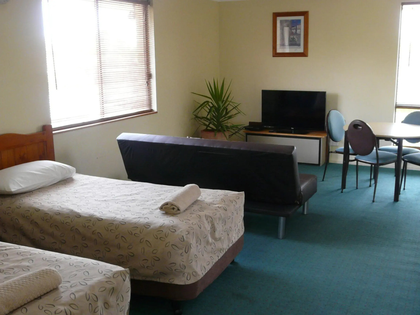 Garden City Motor Inn