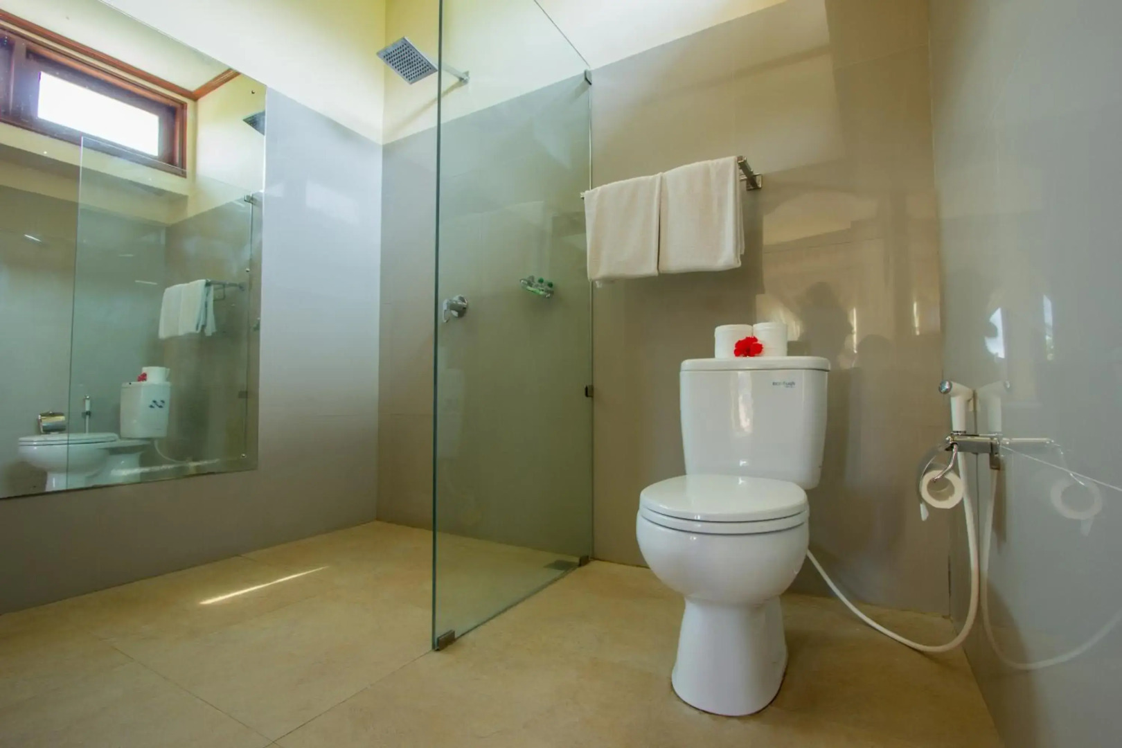 Arya Amed Beach Resort and Dive Center