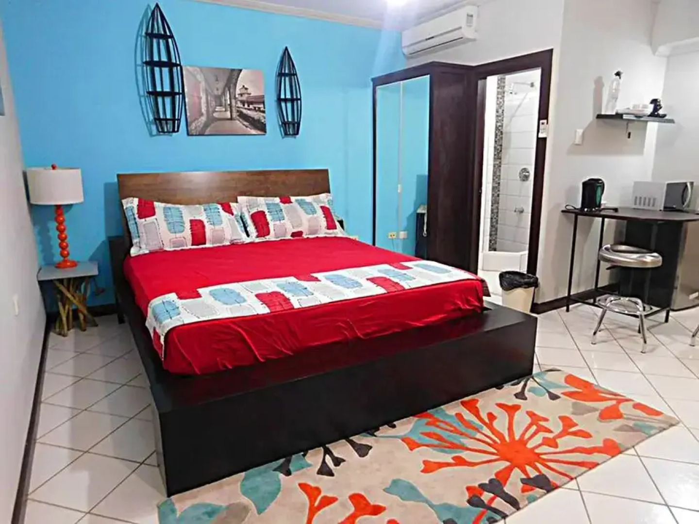 Coral Cove Marina Hotel