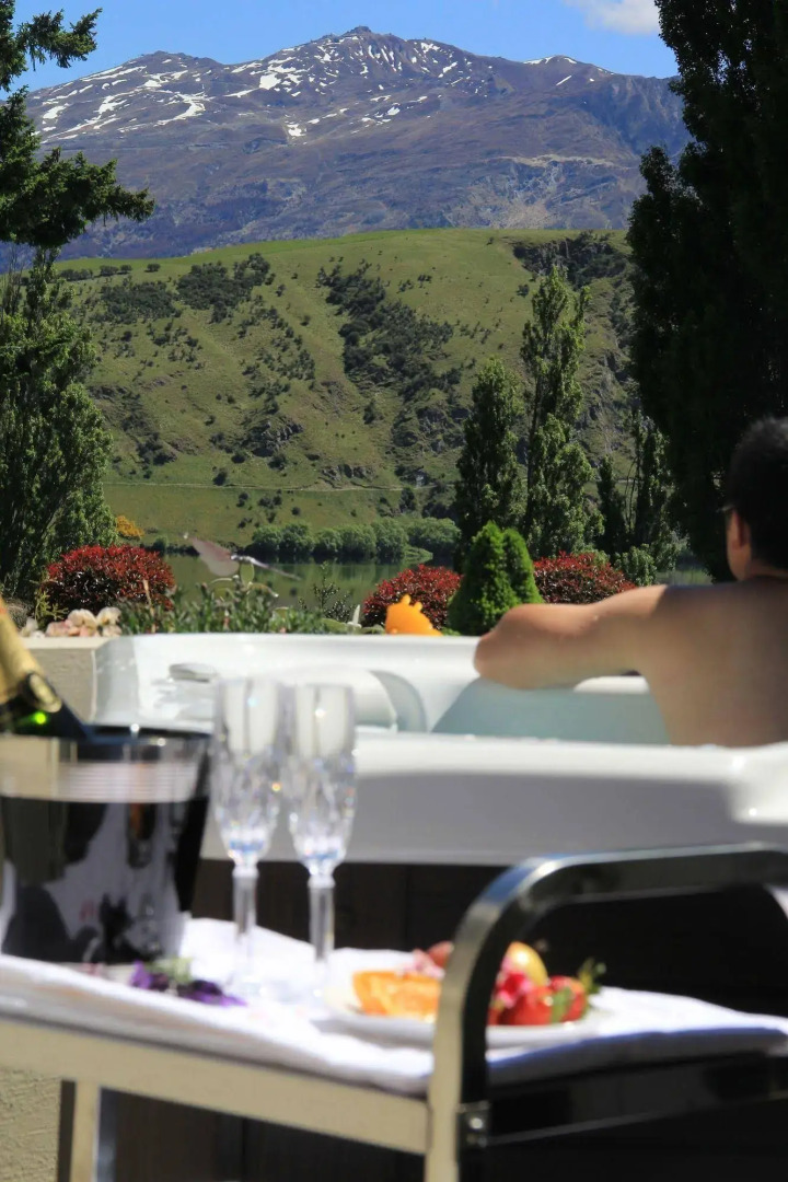 The Shan's Luxury Lodge