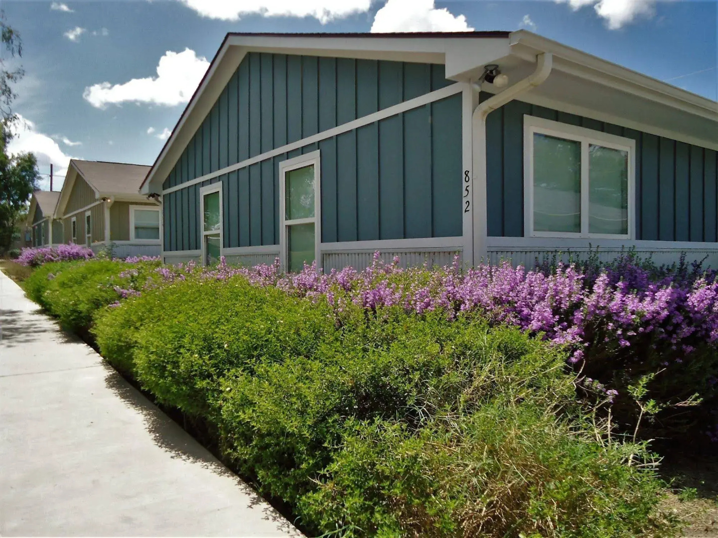 Karnes City Cottages