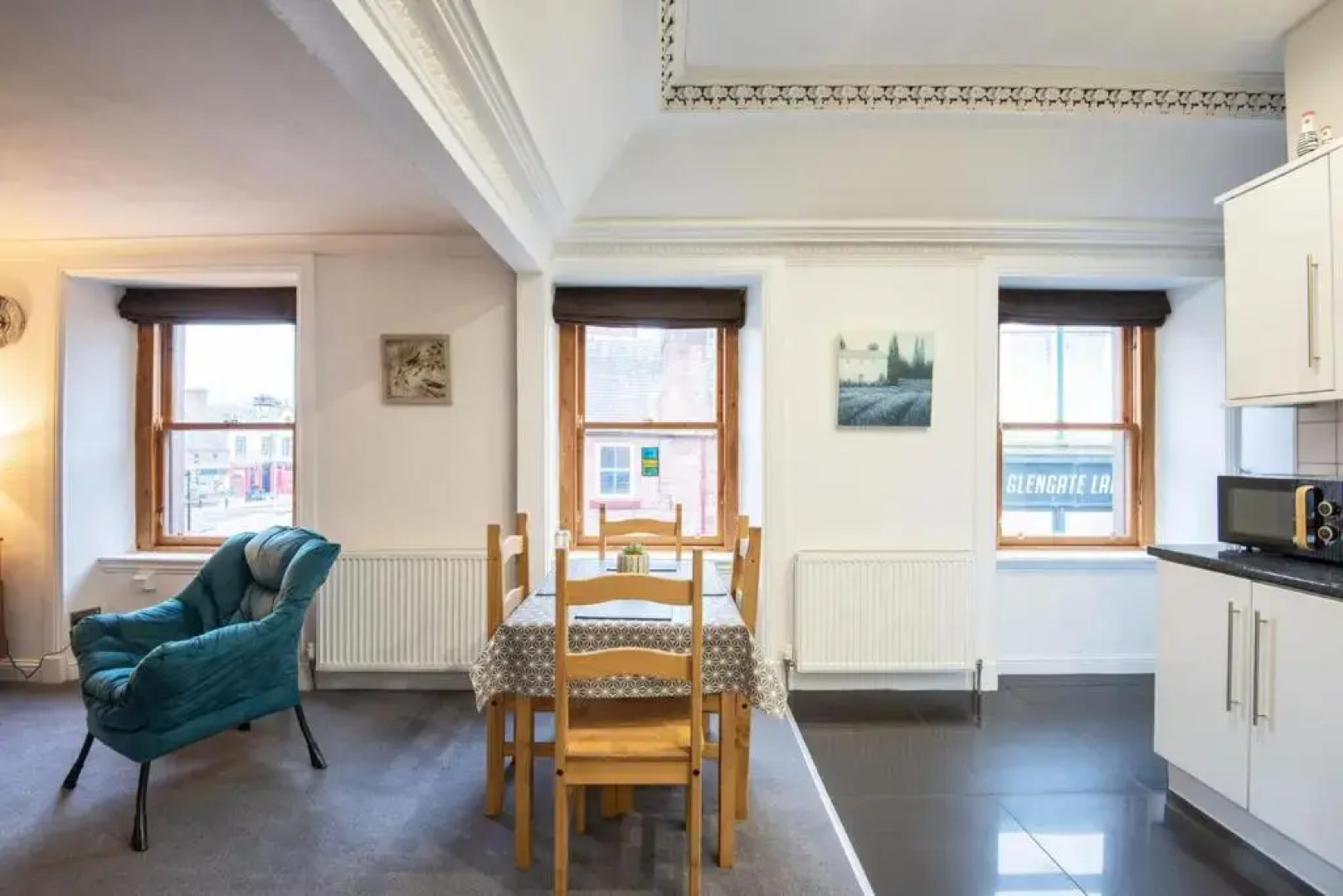 Unique 2 Bedroom Flat Kirrie Scotland