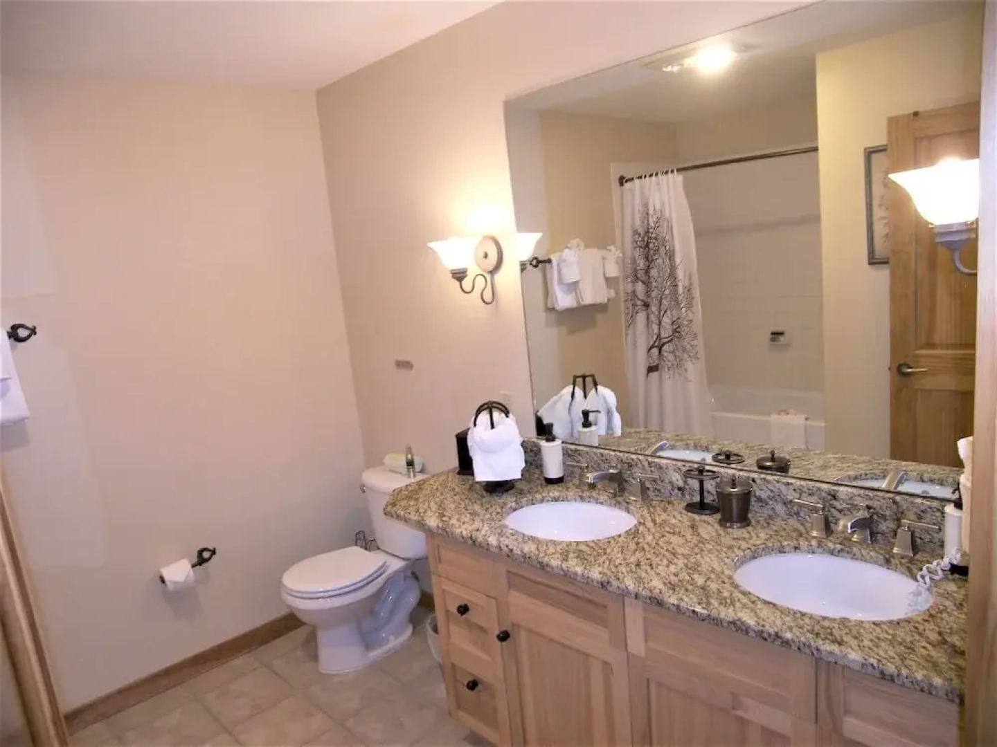 Dakota Lodge 2 Bed 2 Bath