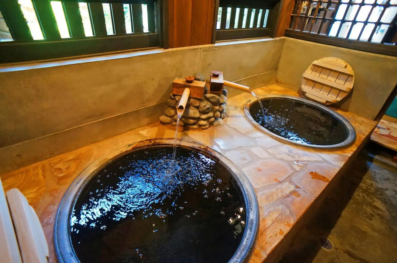 Hot Spring Inn Banya
