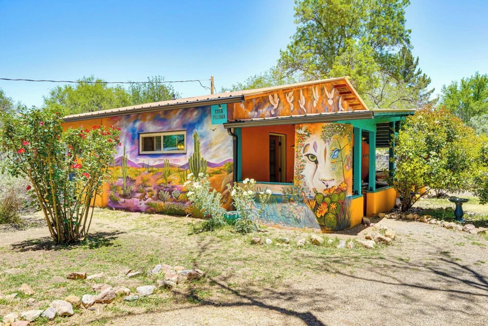 Vibrant 'casa Paloma' w/ Patio - Near Vineyards!