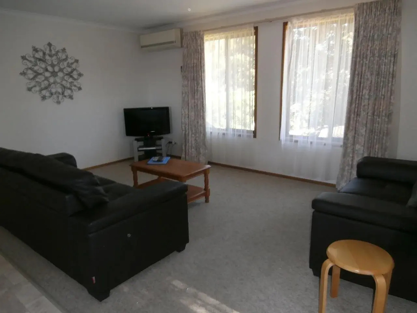 Harbour Lights Holiday Units