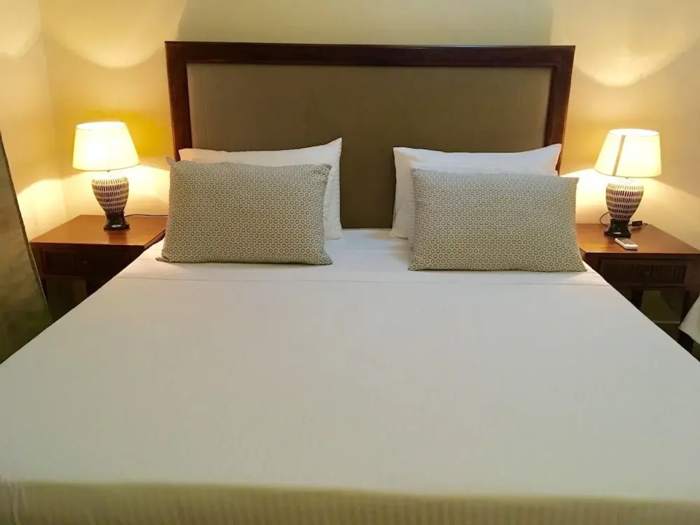 NALENDRA Beachfront villa