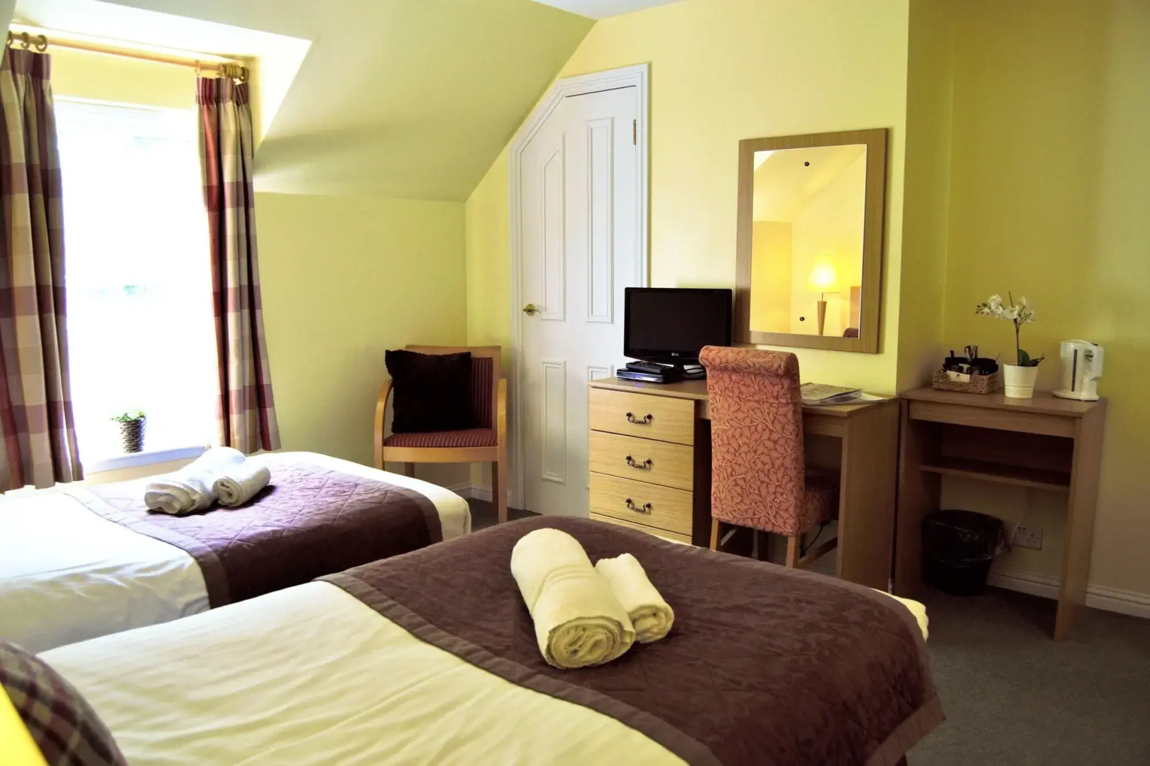 The Bridge of Cally Hotel