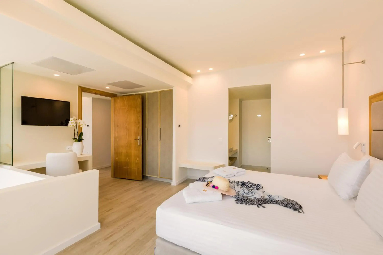 Samian Mare Hotel Suites & Spa