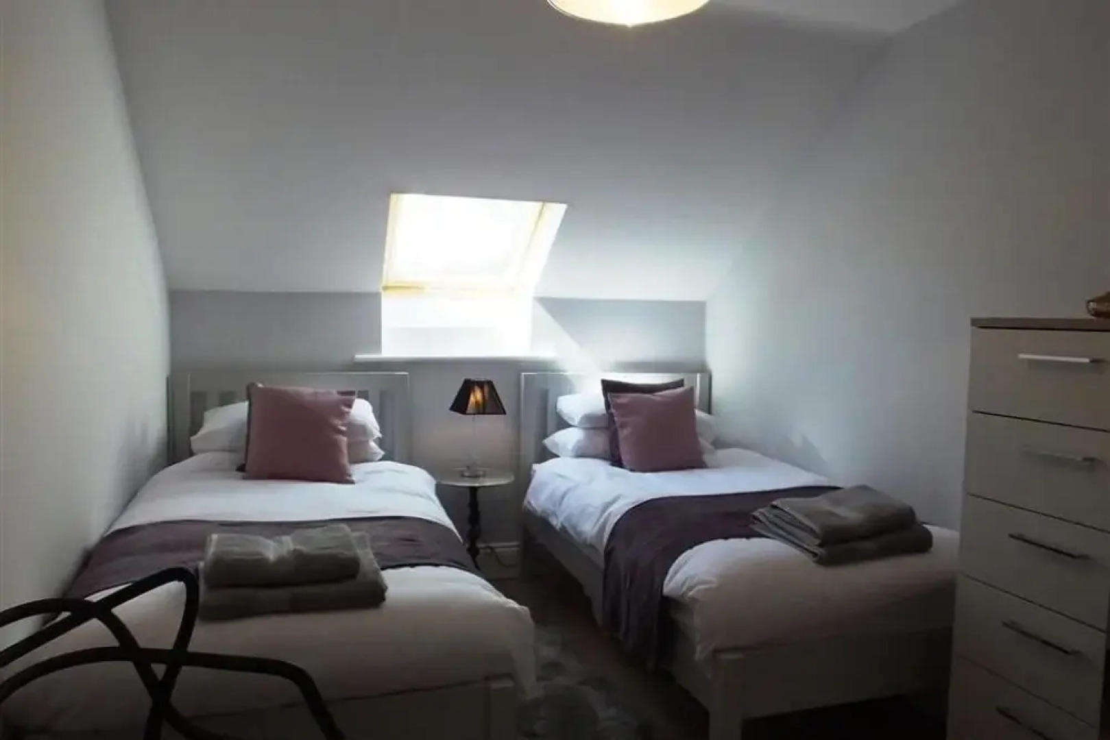 Cambrie - 25 Bryn Y Mor