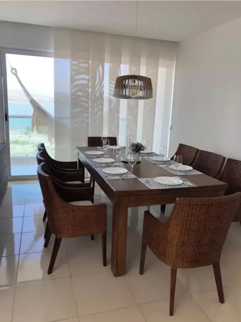 Marina Puerto Velero