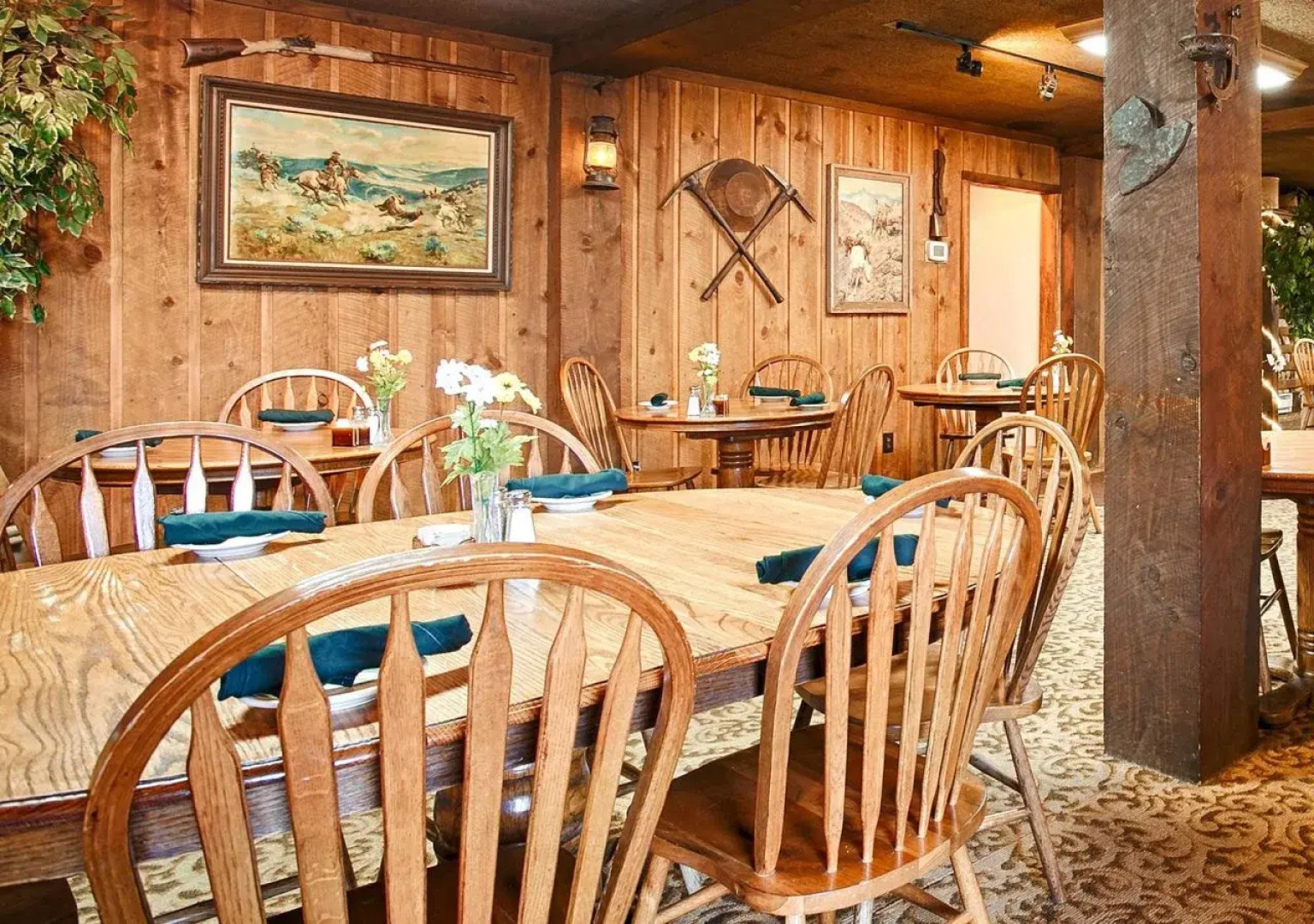 Ridgeline Hotel at Yellowstone, an Ascend Collection Hotel