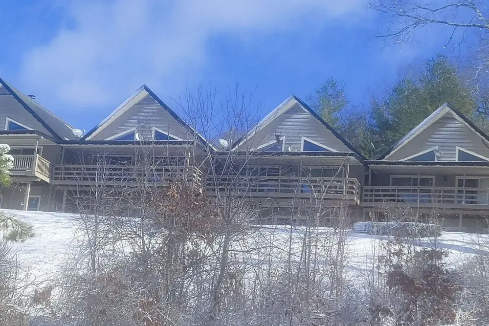 Stylish Sky Valley Condo With Club Amenities!