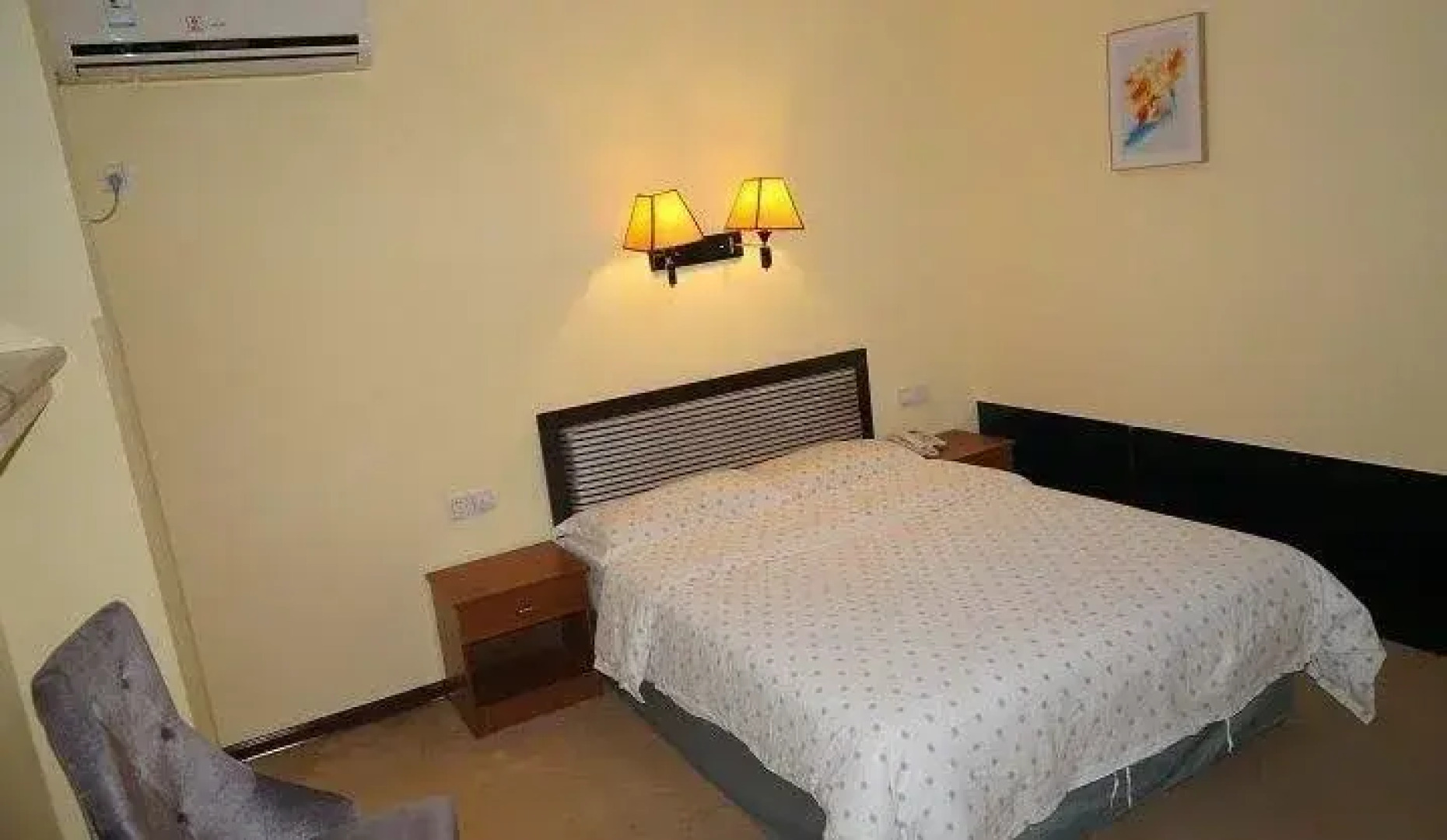 Xingrui Chain Hotel（Xuchang Railway Station Datong）