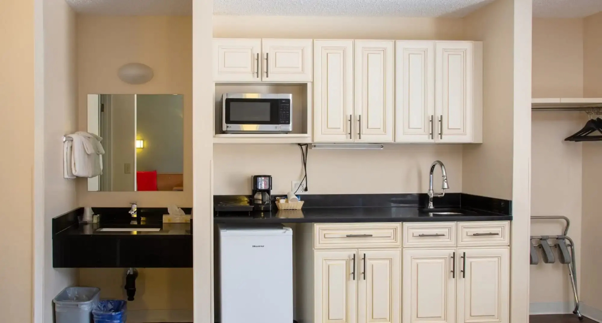 Rundle Mountain Lodge