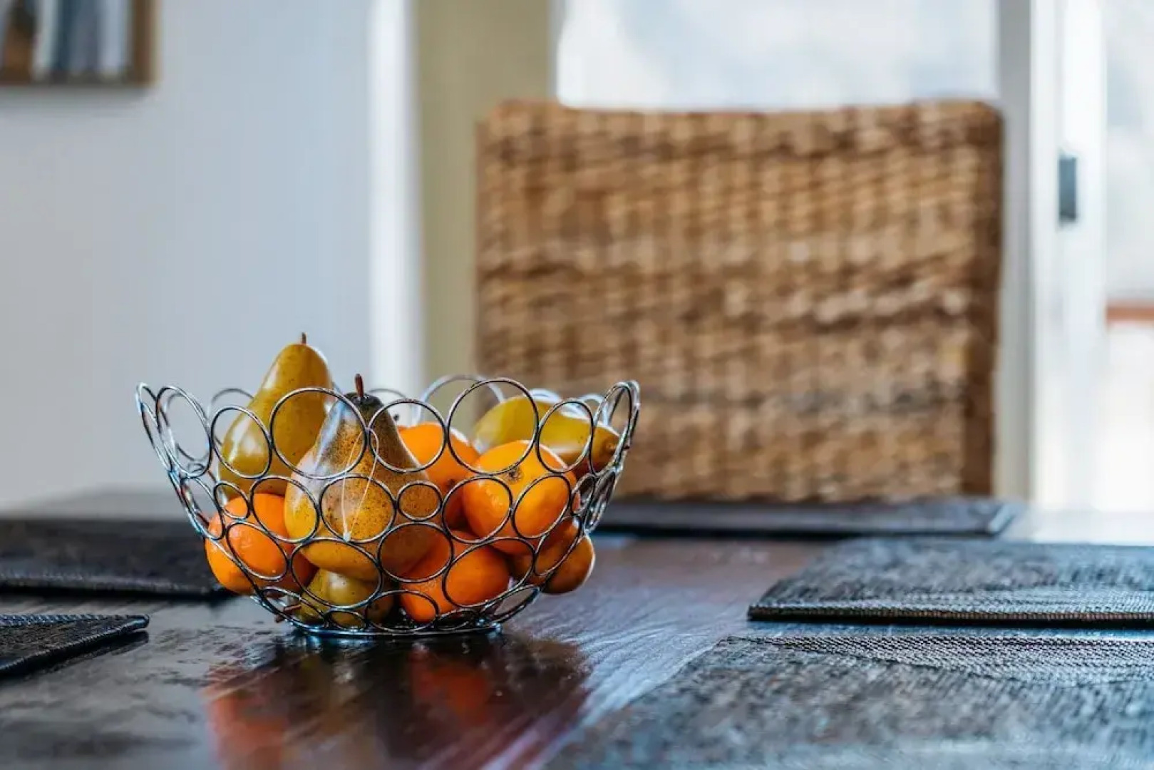 Tailwinds Farm, Secluded On The River, Amazing Views 4 Bedroom Home by Redawning