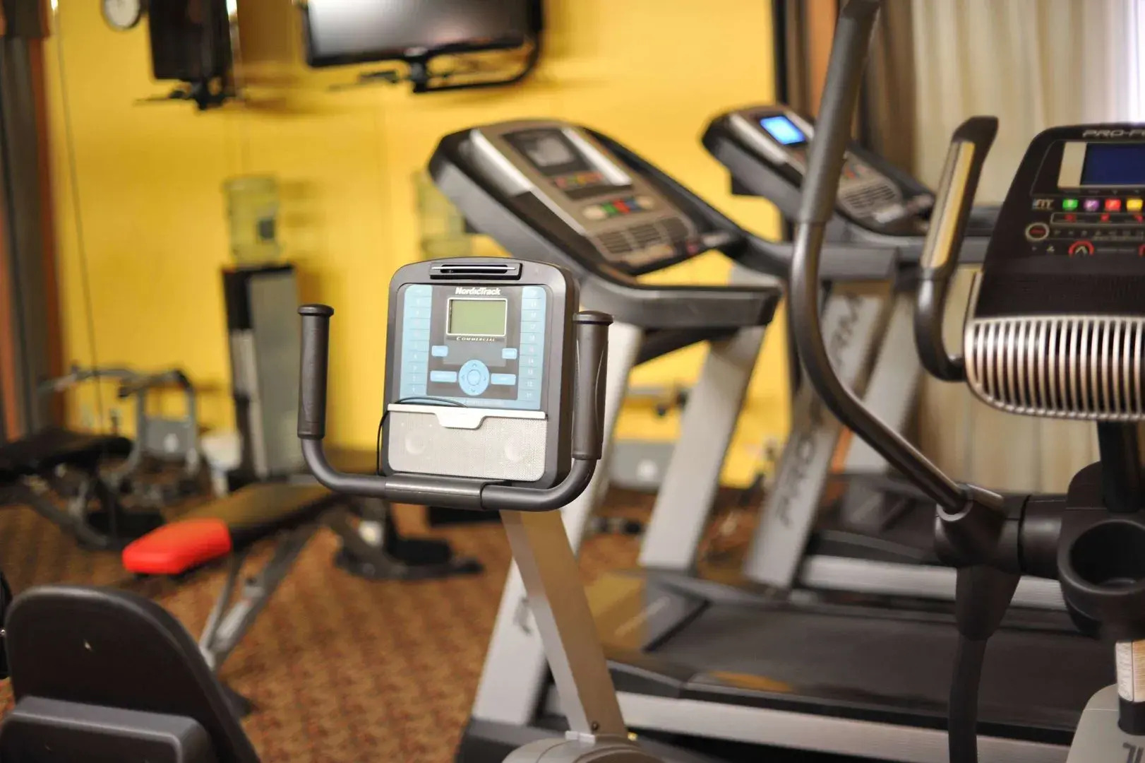 Holiday Inn Express Moreno Valley - Lake Perris